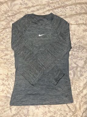 Nike Long Sleeve Top. Size XS